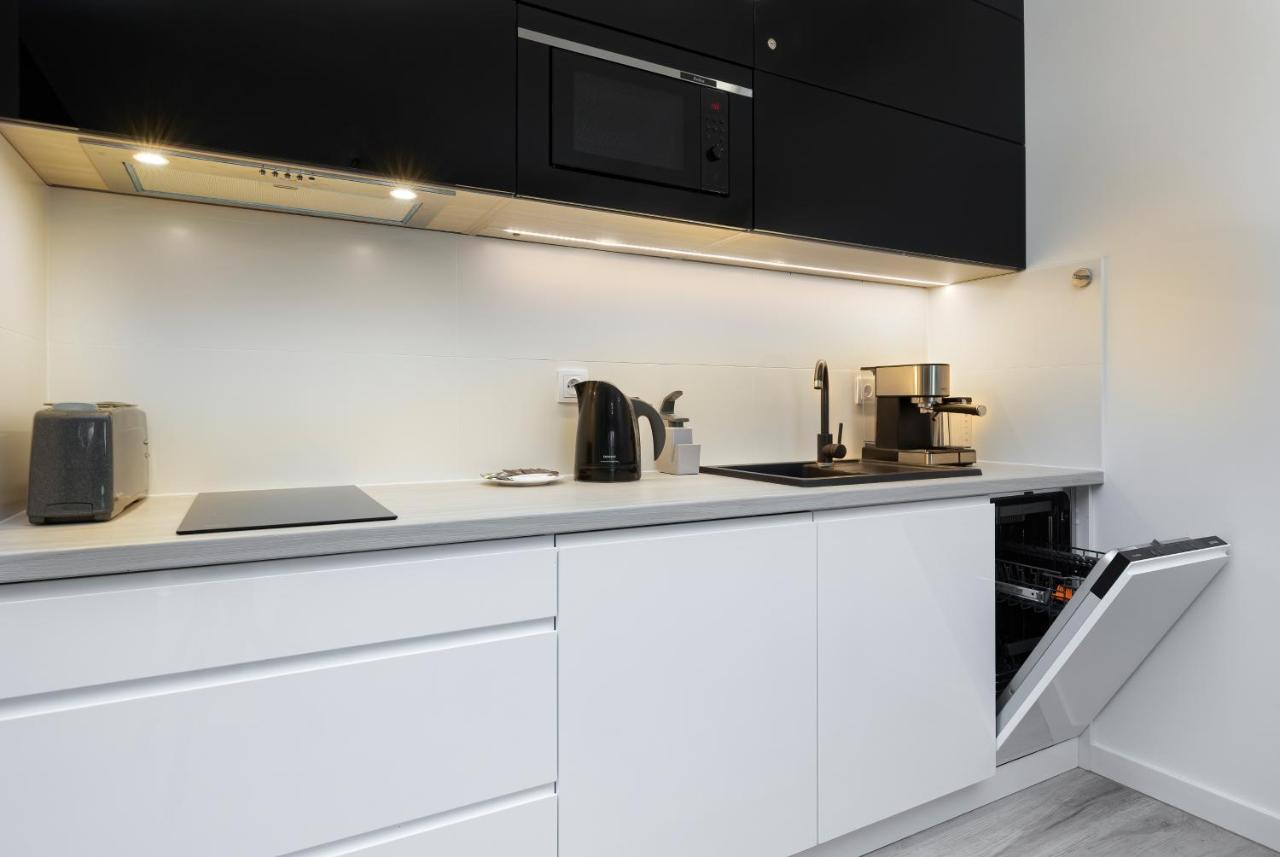 Platinium Apartment By Renters Prestige Реваль Экстерьер фото